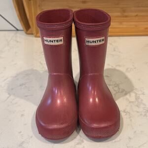 Hunter classic first purple wine wellies rain boots size boys 7, girls 8 spring